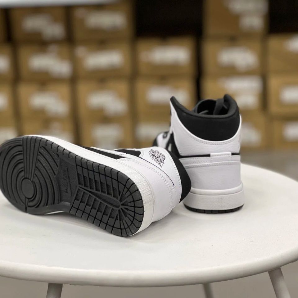 Купить Nike Air Jordan 1 Mid ,Tuxedo