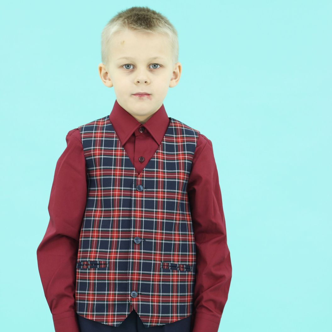 Купить Жилет красно-синяя клетка 2121-26