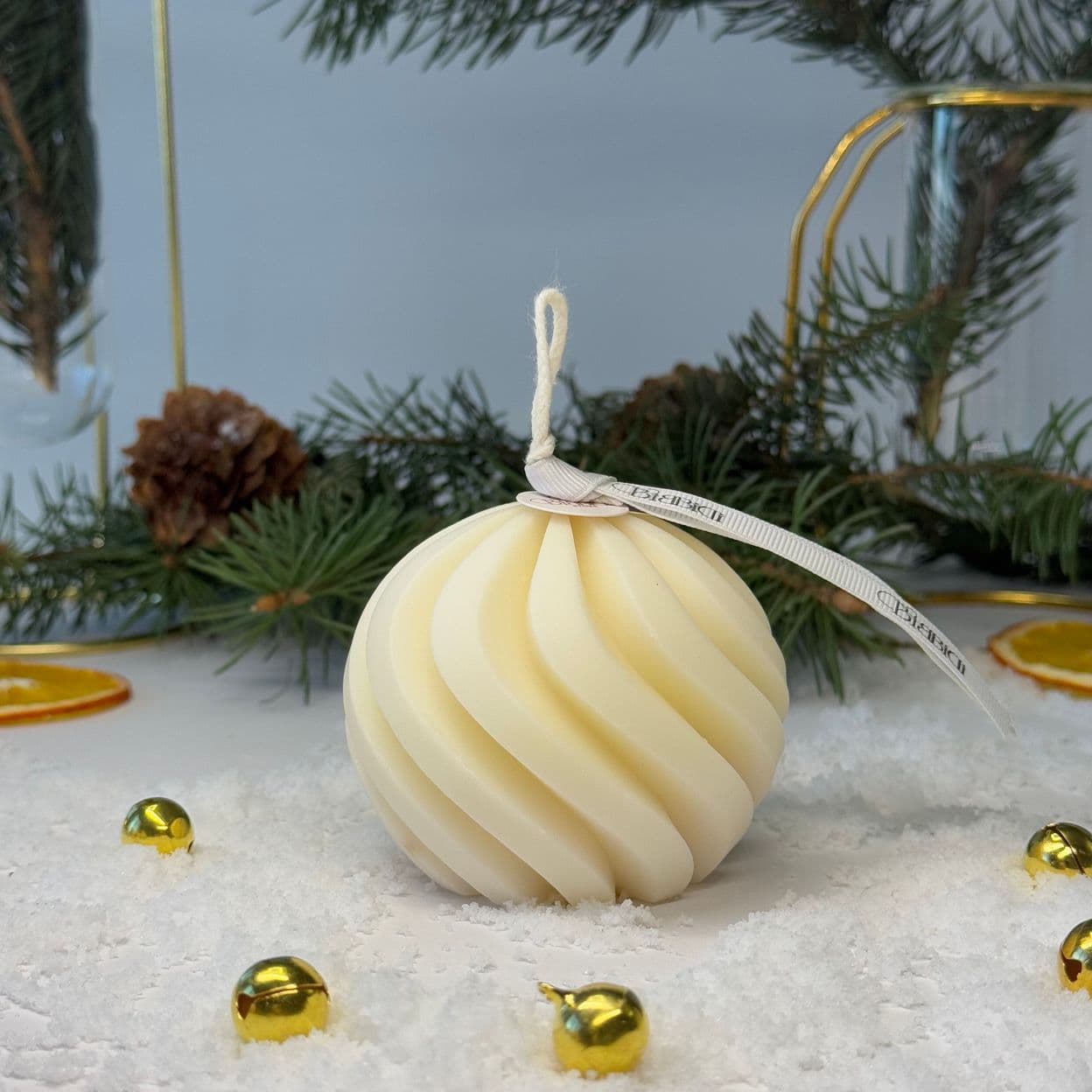 Купить Свеча: "Елочный шар закрученный"