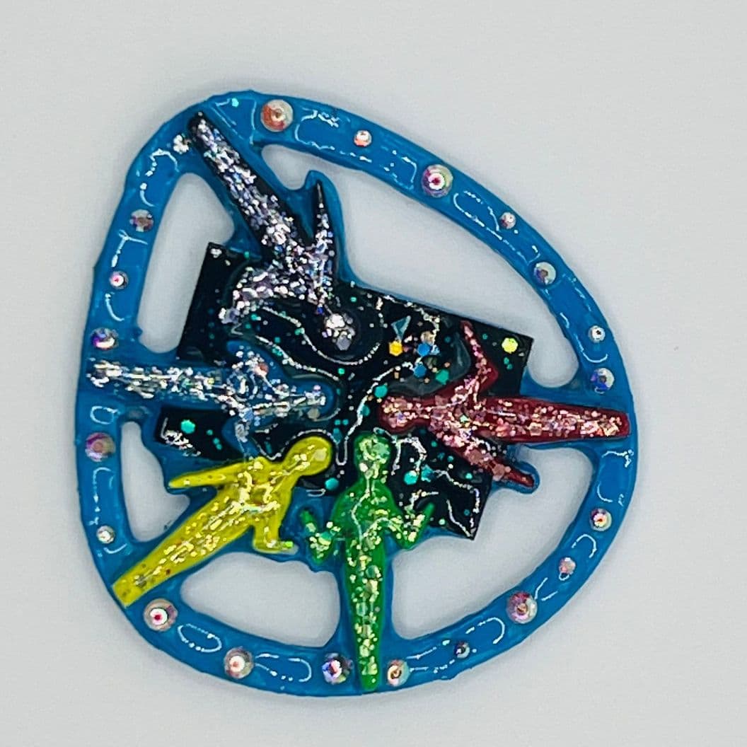 Купить Значок "Взгляд в космос"