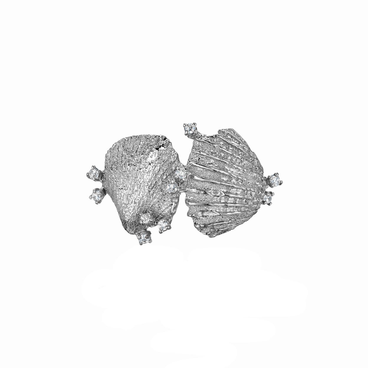 Купить MORE VNUTRI Кольцо с двумя ракушками, платинирование