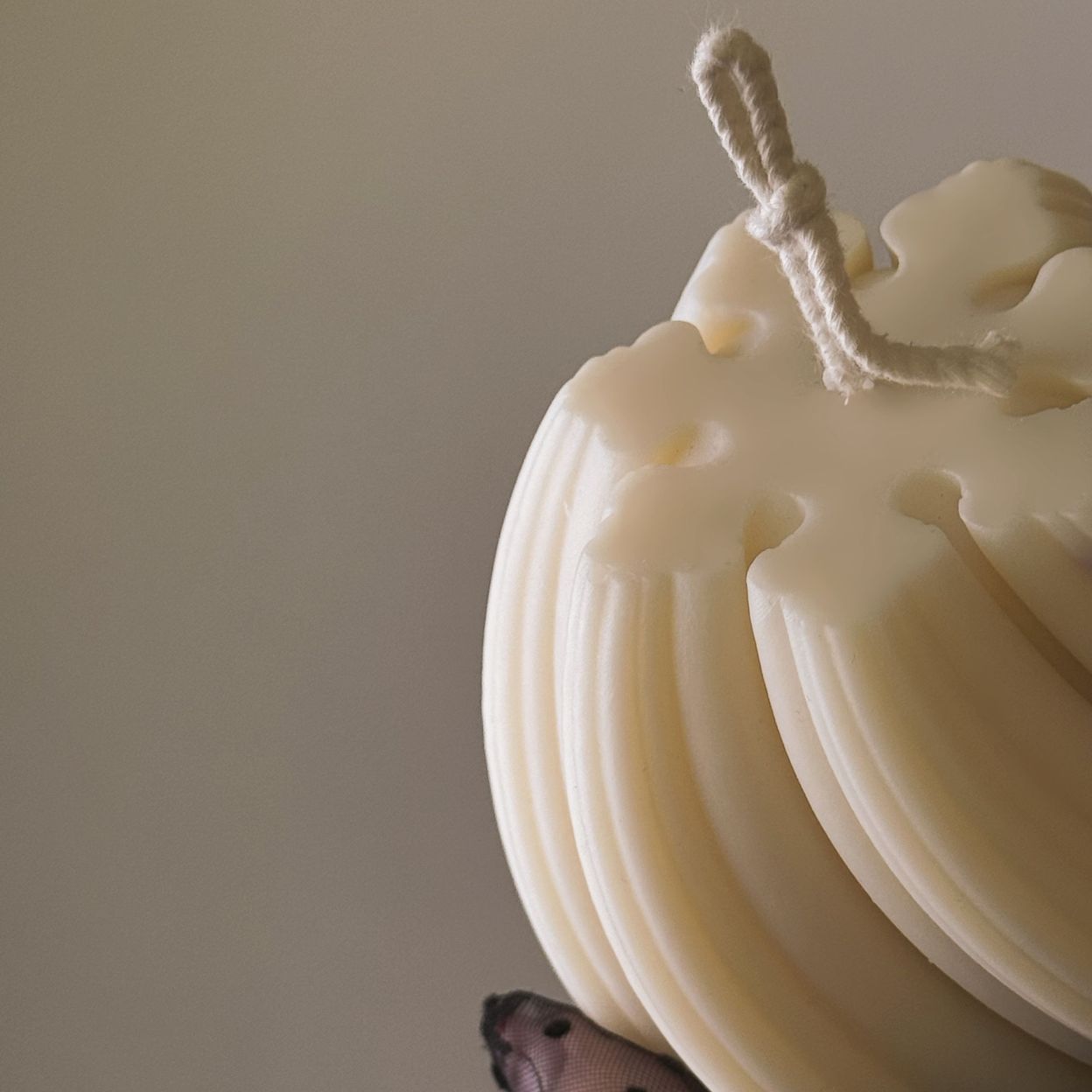 Купить Swirl Candle