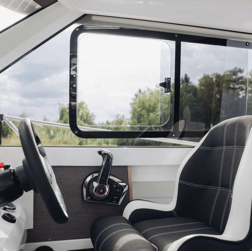 Купить Phoenix 700 Cabin