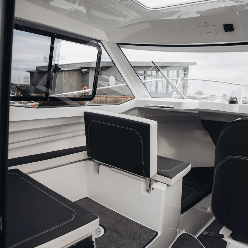 Купить Phoenix 700 Cabin  с мотором под ключ