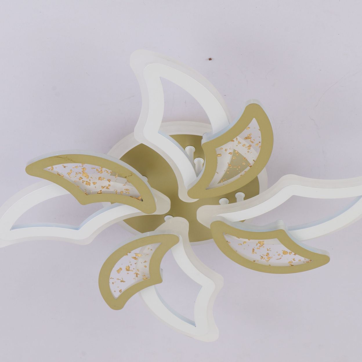 Купить Люстра потолочная светодиодная, цветок LS-001195-4WT