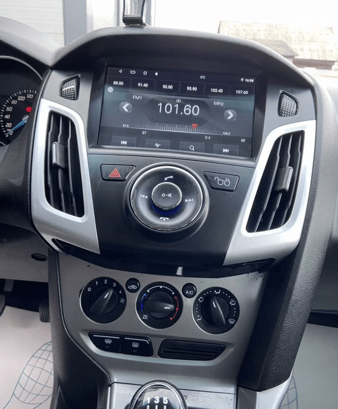 Купить Ford Focus 1.6 MT, 2013, 127 000 км