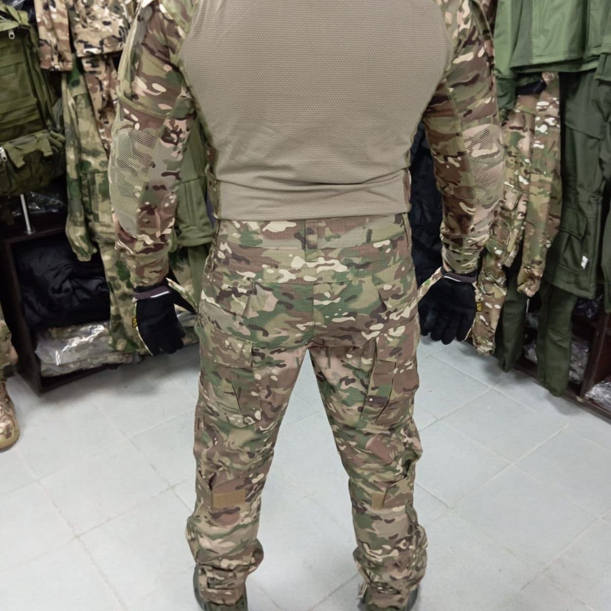 Купить Тактический костюм COMBAT с защитными наколенниками мультикам