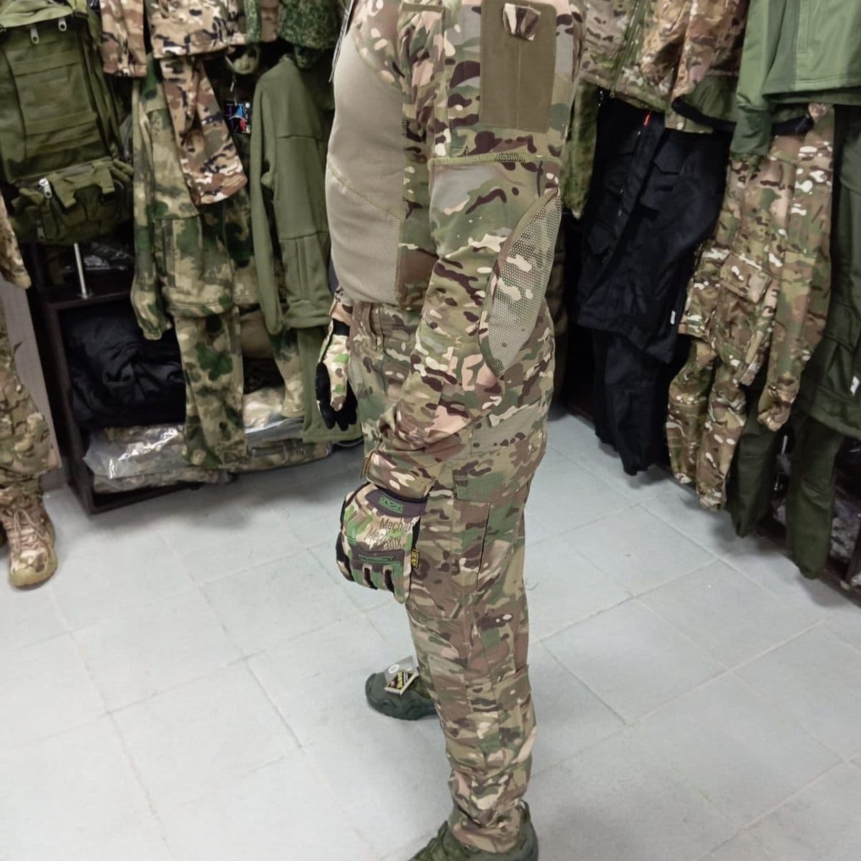 Купить Тактический костюм COMBAT с защитными наколенниками мультикам