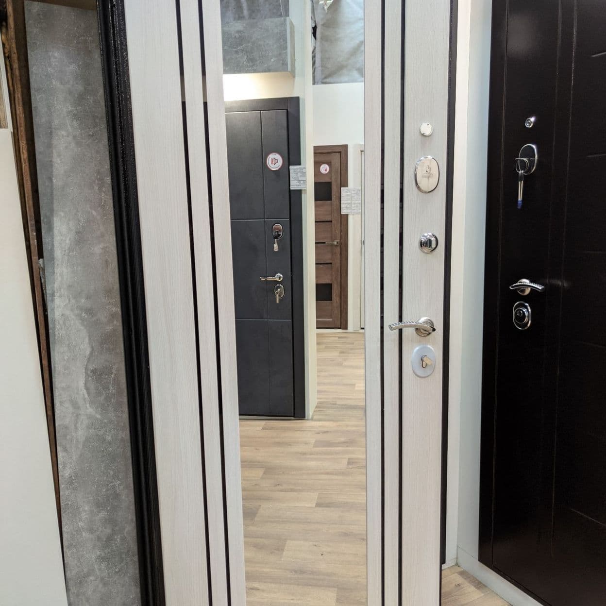 Купить Дверь входная "ПРОГРЕСС", белый бьянко