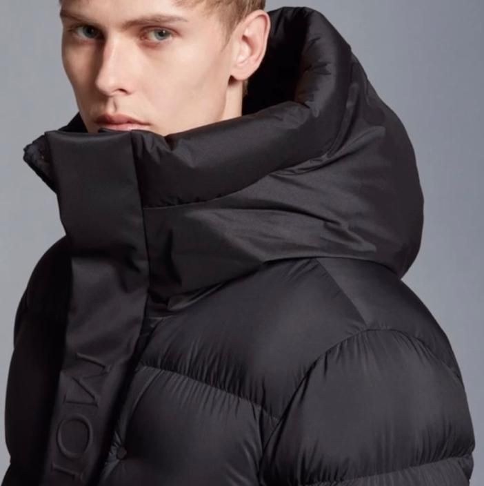 Купить Пуховик Moncler Madeira