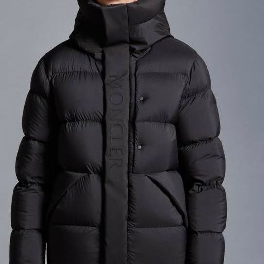Купить Пуховик Moncler Madeira