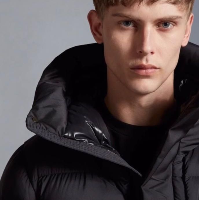 Купить Пуховик Moncler Madeira