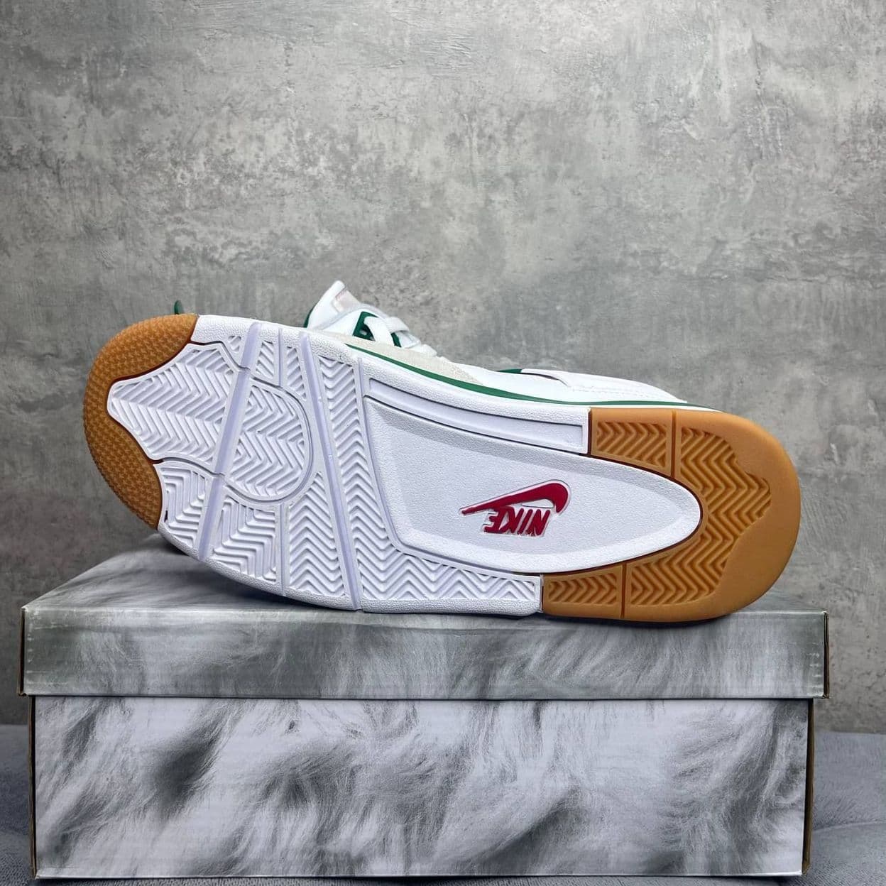 Купить Nike Air Jordan 4 Retro Pine Green