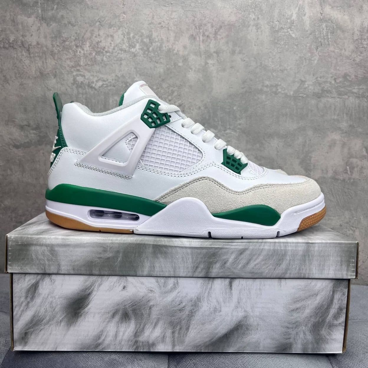 Купить Nike Air Jordan 4 Retro Pine Green