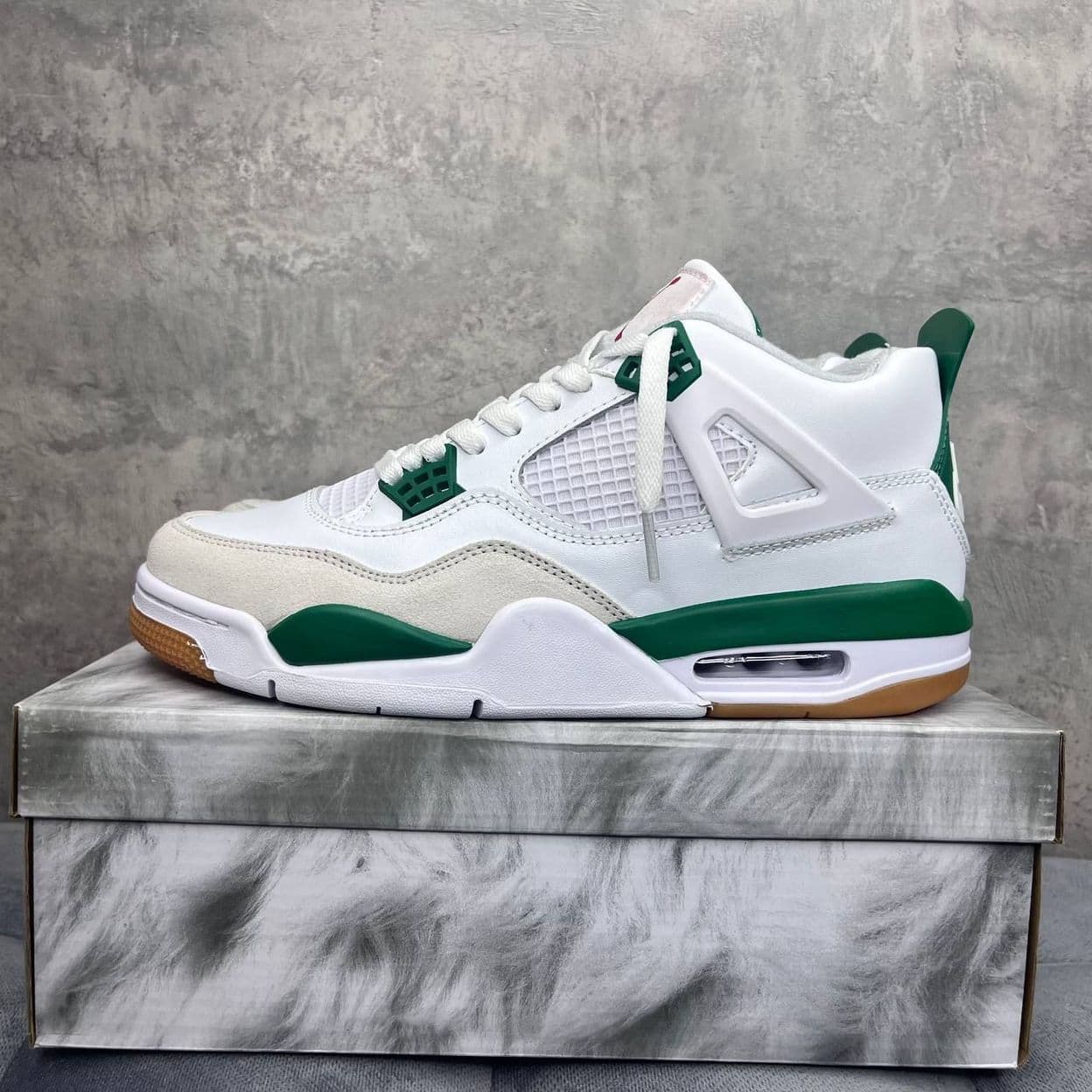 Купить Nike Air Jordan 4 Retro Pine Green