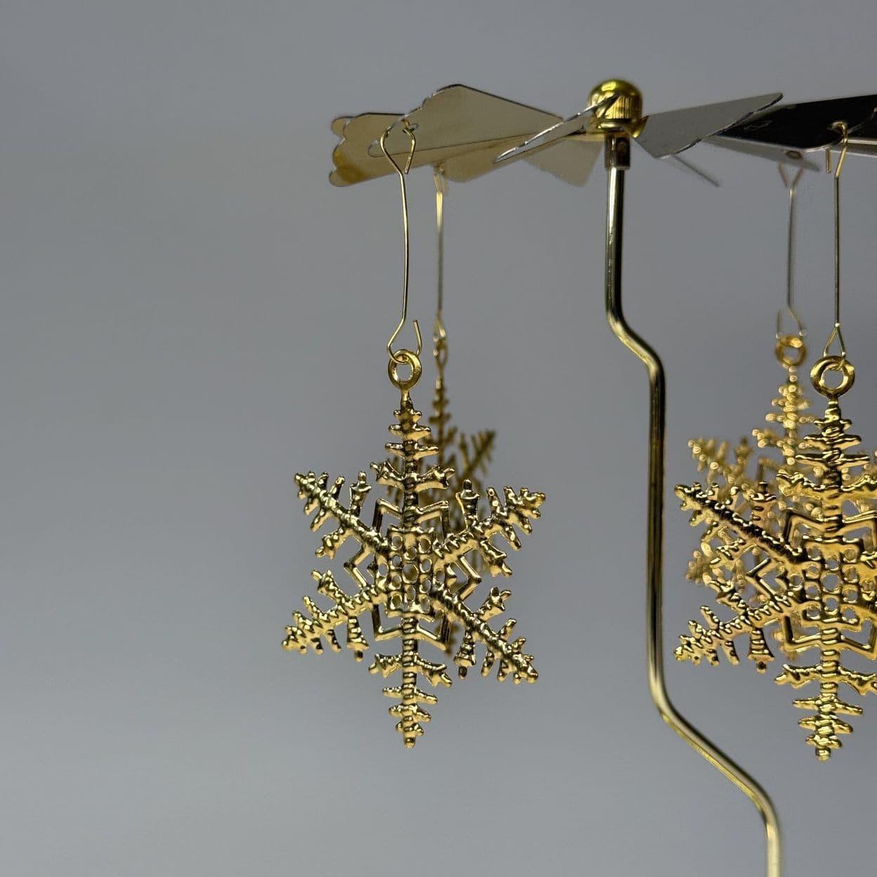 Купить Карусель для свечей "Снежинки"