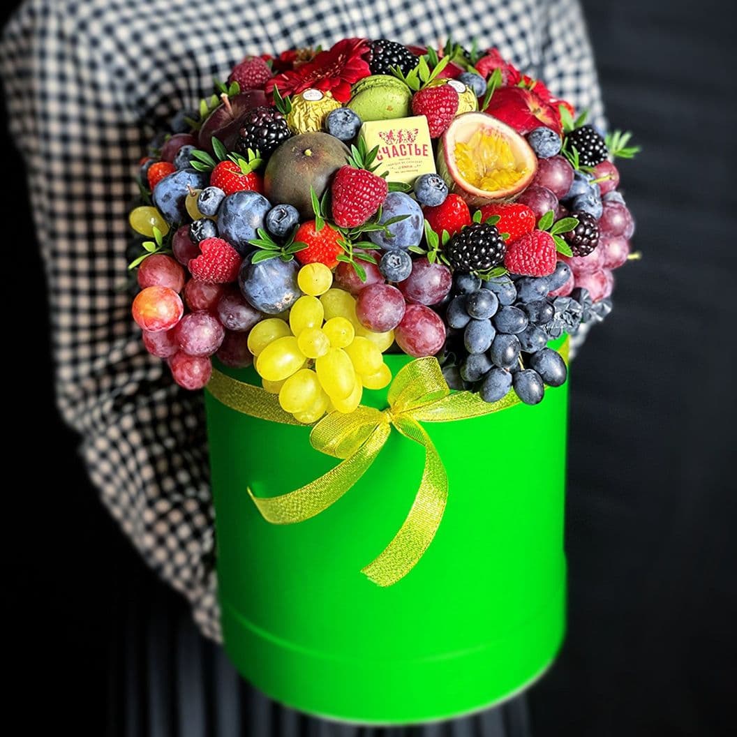 Купить Фрукты в шляпной коробке арт. 534