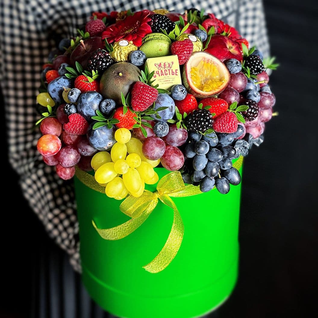 Купить Фрукты в шляпной коробке арт. 534