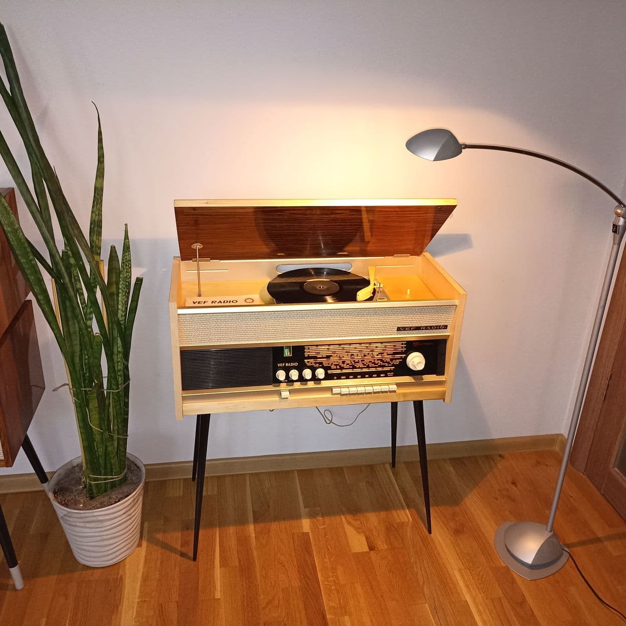 Купить Радиола VEF Radio