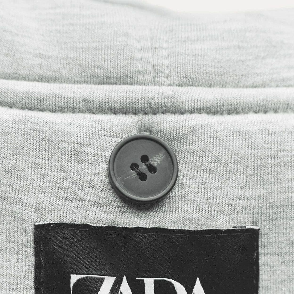 Купить Комбинированное пальто с отстегивающимся капюшоном ZARA