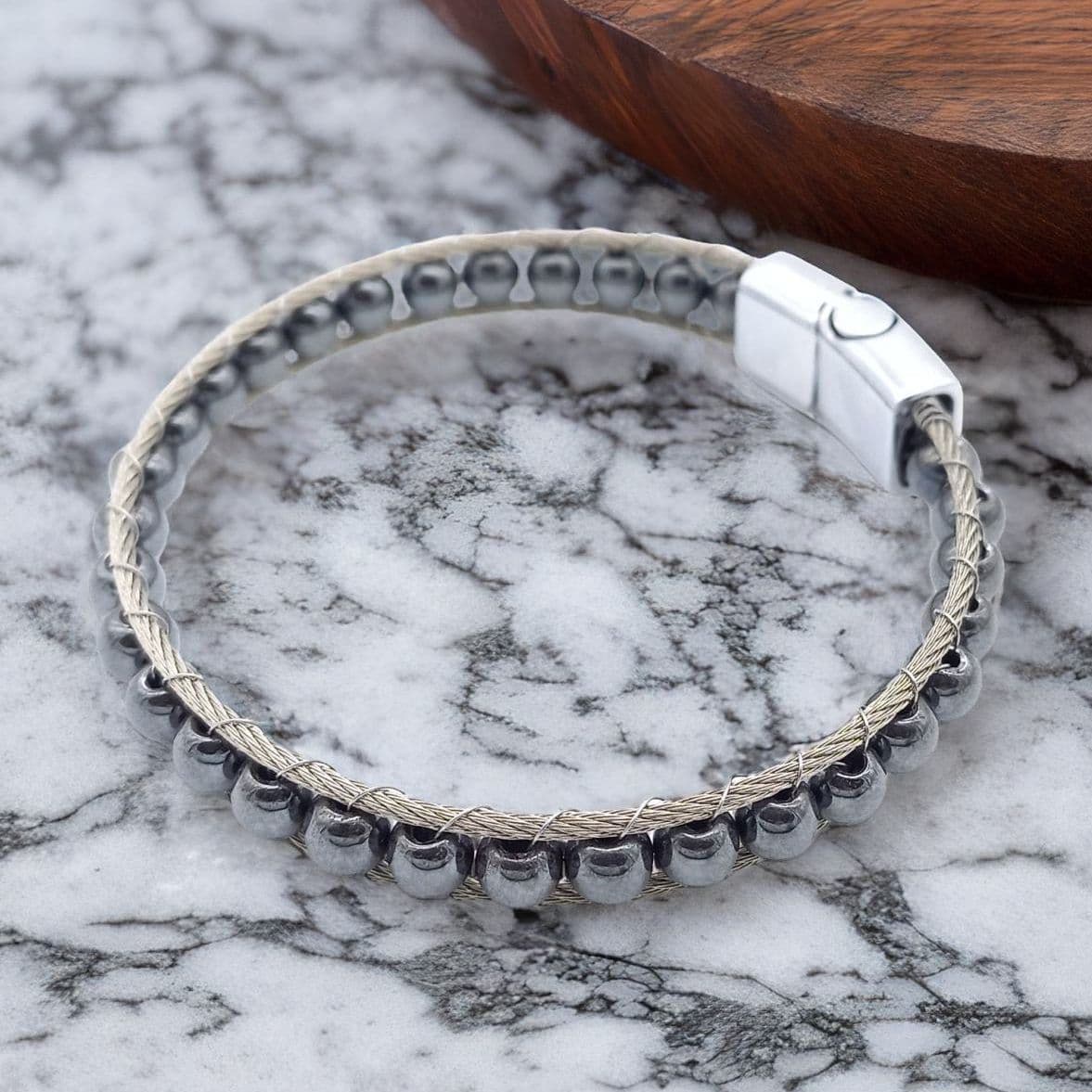 Купить Гематит, ювелирная сталь. Браслет мужской / женский из натуральных камней Гематит (арт. DMBR008)