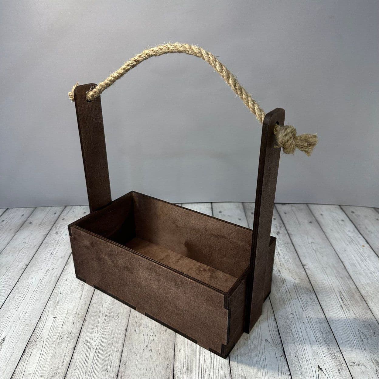 Купить Ящик деревянный толстостенный с ручкой канатом. Size: L. Цвет: палисандр