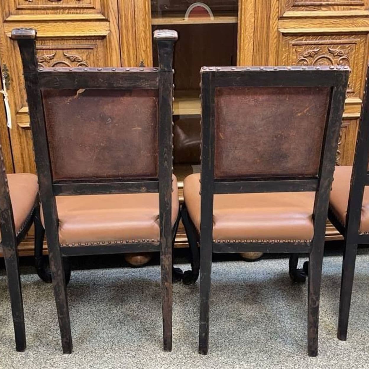 Купить Старинные кожанные стулья 4 шт