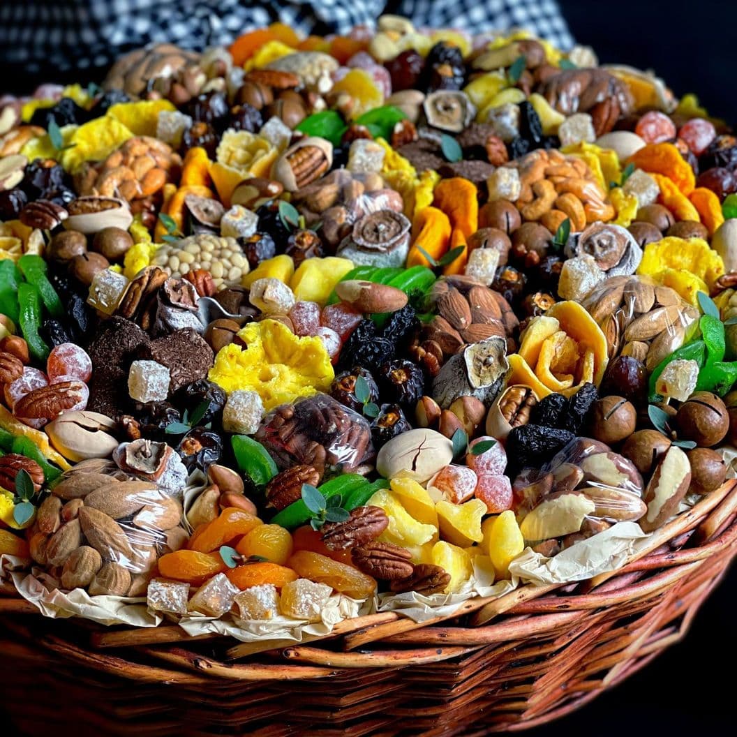 Купить Большая подарочная корзина арт. 540