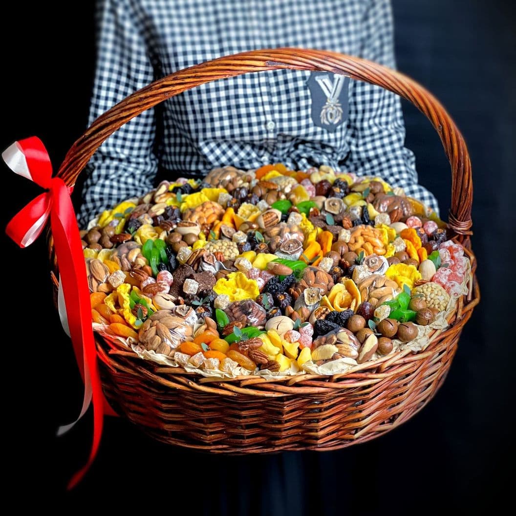 Купить Большая подарочная корзина арт. 540