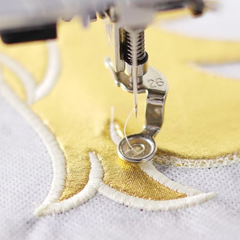 Купить Швейная машина BERNINA 590 QE