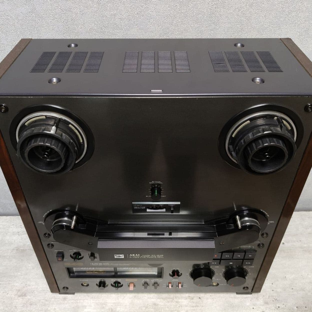 Купить Магнитофон катушечный Akai GX-646