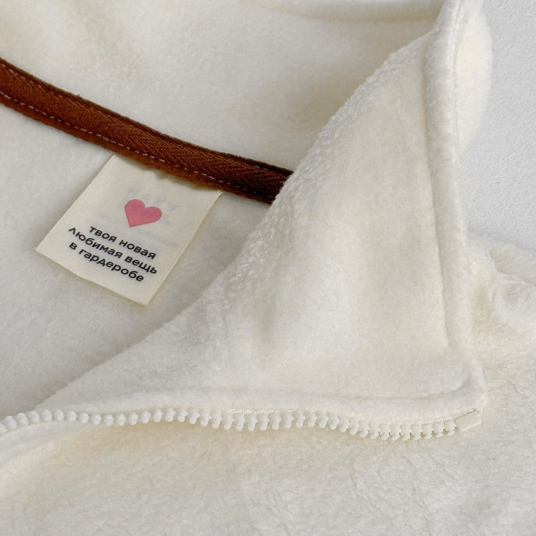 Купить принт козлик с пирсингом / молочный / XL