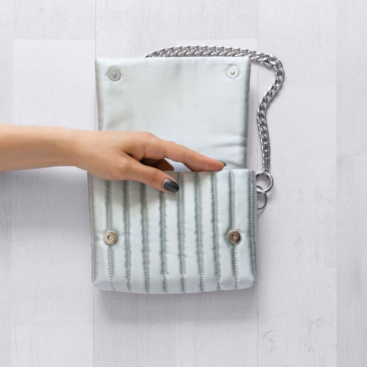 Купить Сумка стеганая AGLAIS в оттенке «Мятный ликер»