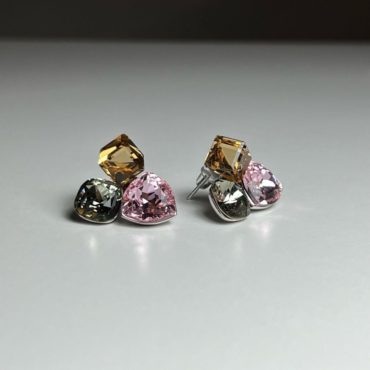 Купить Серьги Cube pink