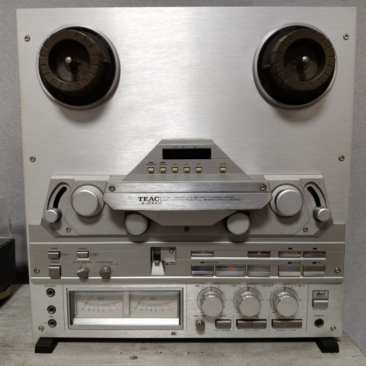Купить Магнитофон катушечный Teac X-2000