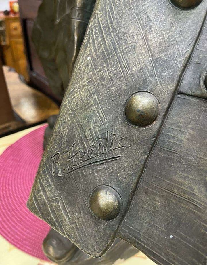 Купить Антикварная скульптура R. Aurili