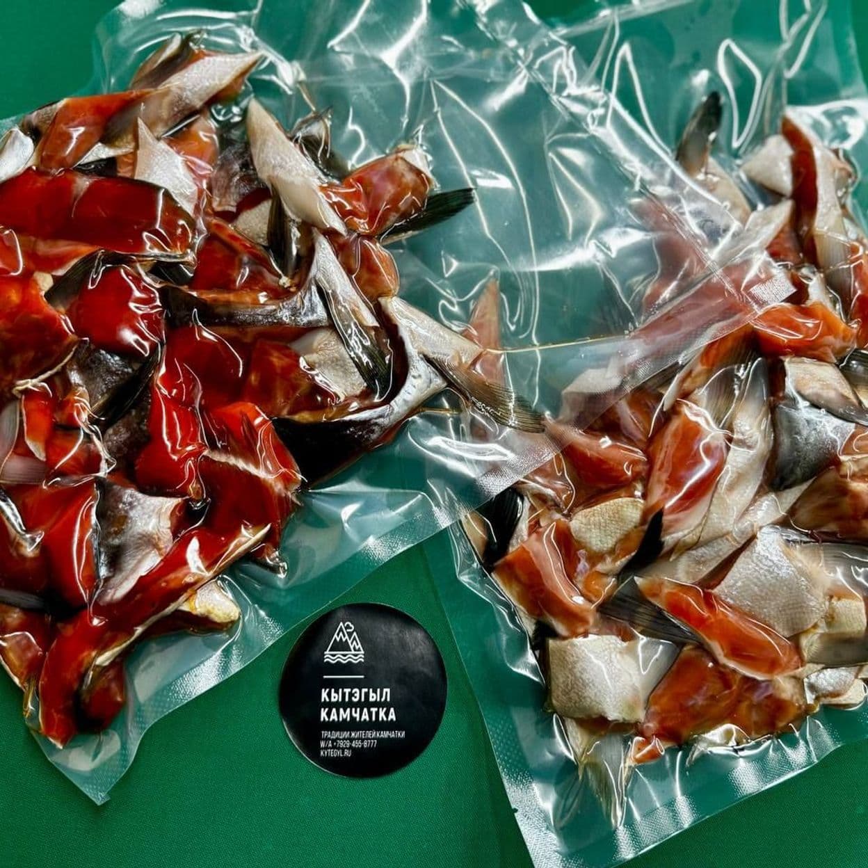 Купить Калтыки лососевые слабосоленые мороженные в вакуумной упаковке 1 кг