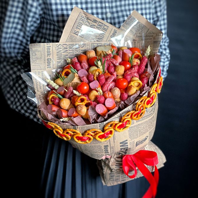 Колбасный букет с орешками