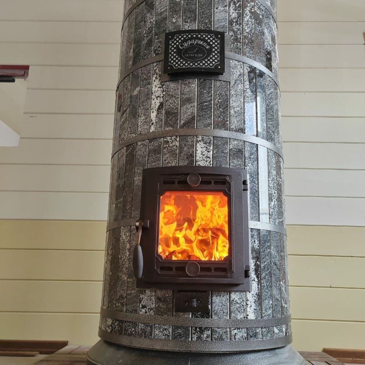Купить Печь отопительная "СУДАРЫНЯ" в амфиболите