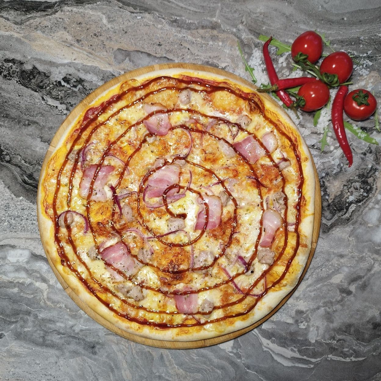 Купить 7. Барбекю (свинина, бекон, лук, соус барбекю) 32 СМ 550 ГРАММ