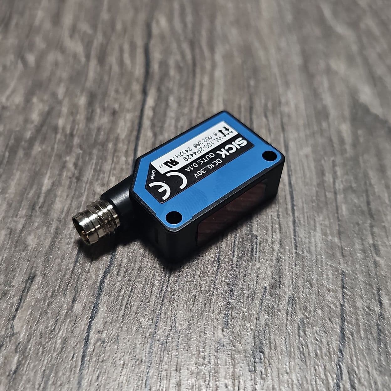 Купить Оптический датчик sick WL100-2P4429