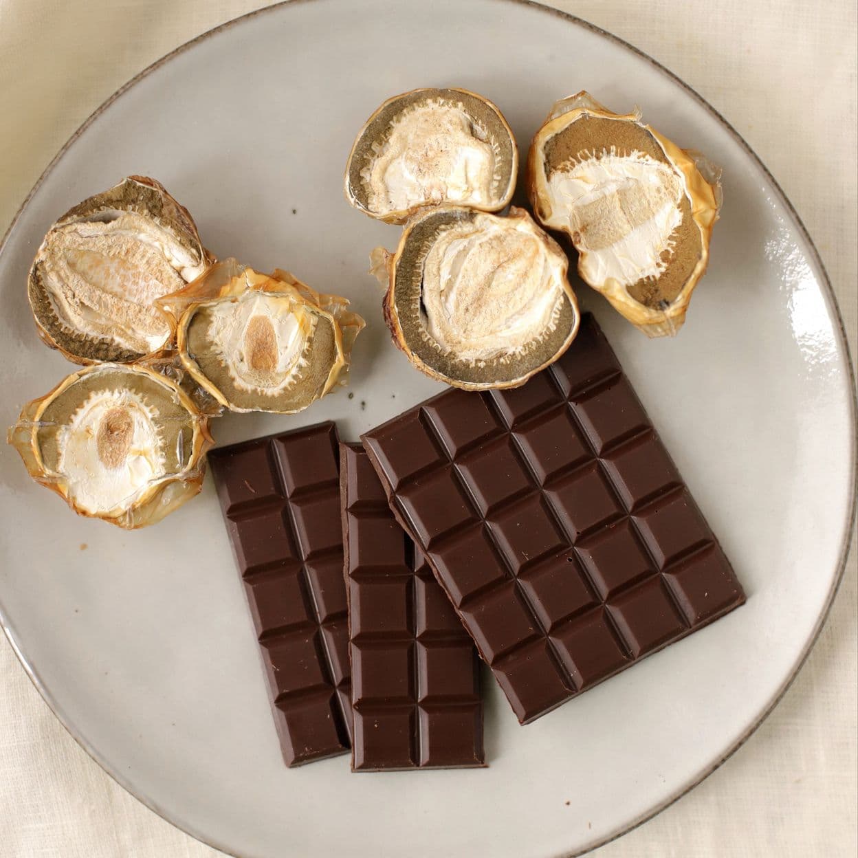 Купить Шоколад горький с весёлкой