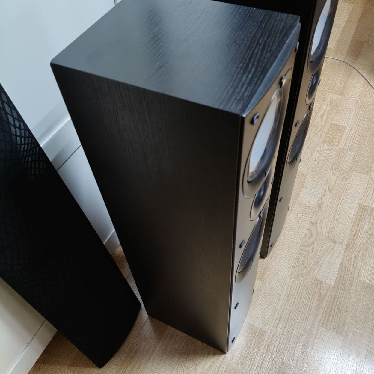 Купить Колонки KEF Q55