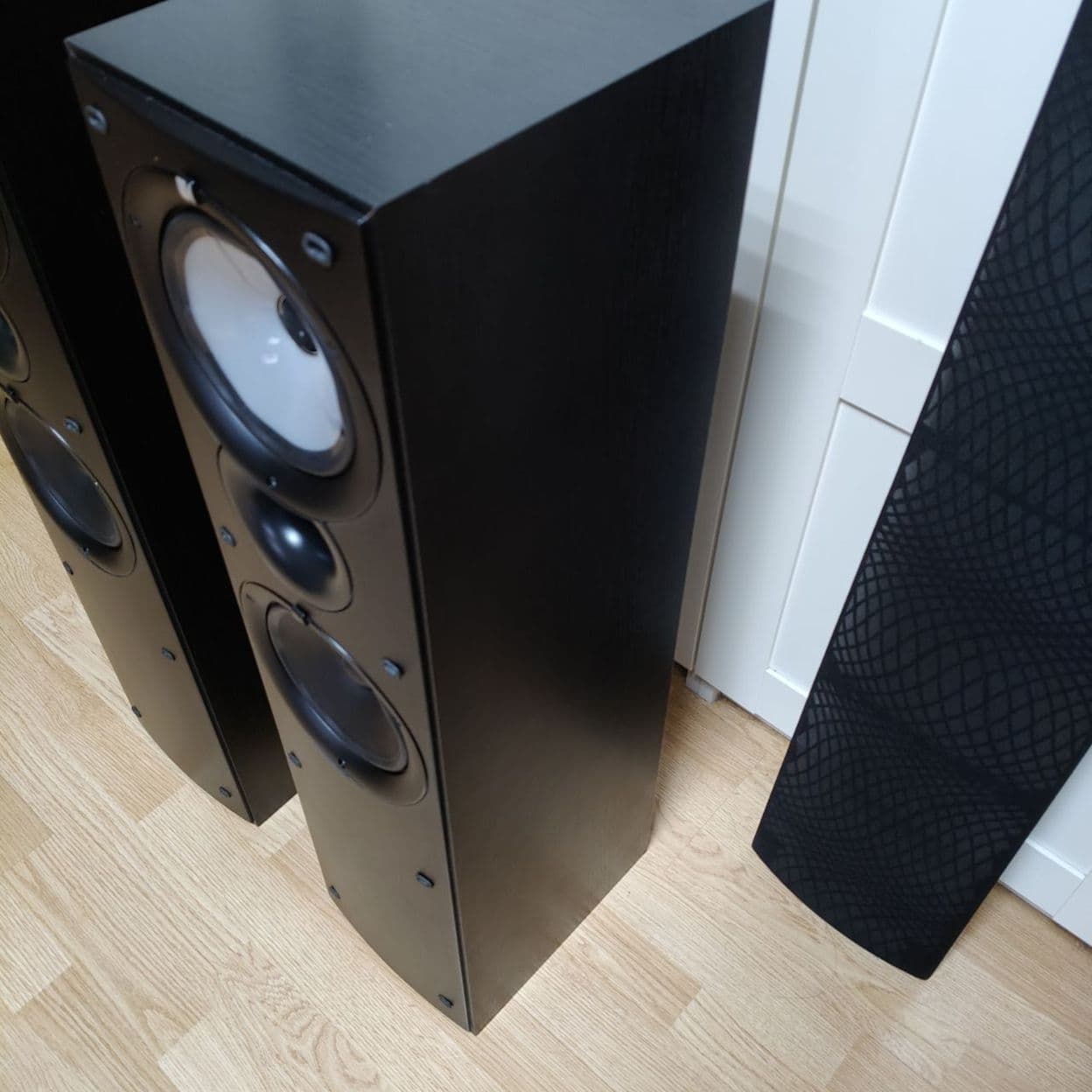 Купить Колонки KEF Q55