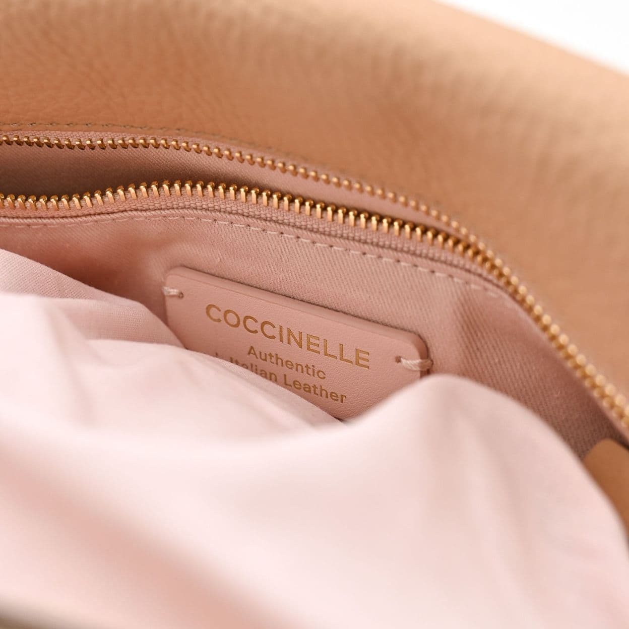 Купить Сумка женская Coccinelle
