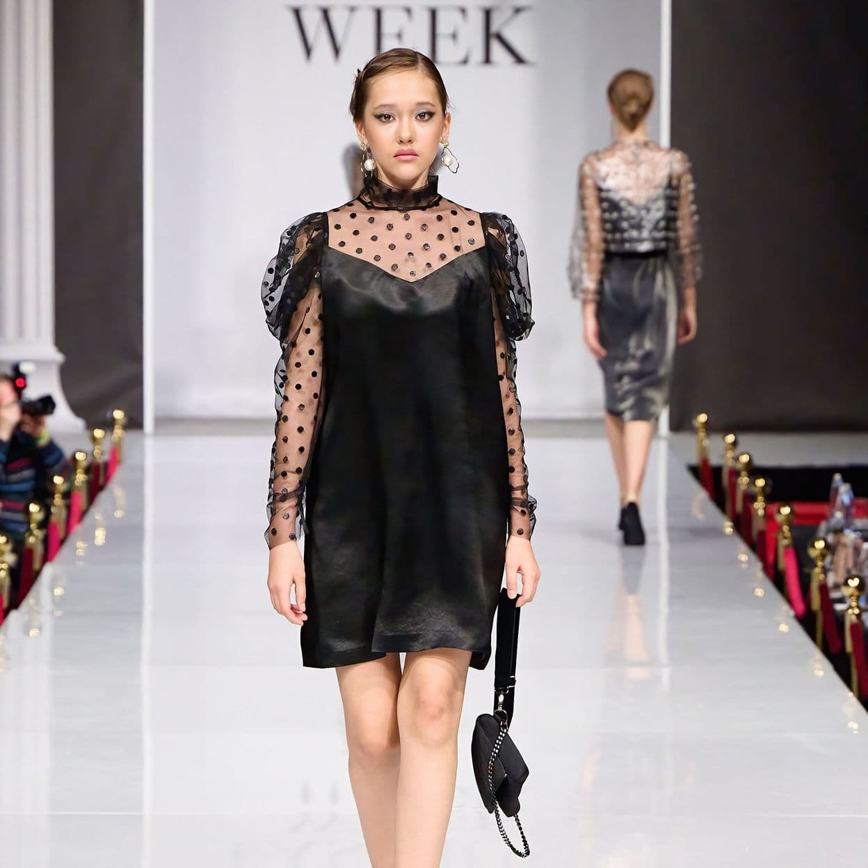 Купить Черное платье с сеткой в горошек