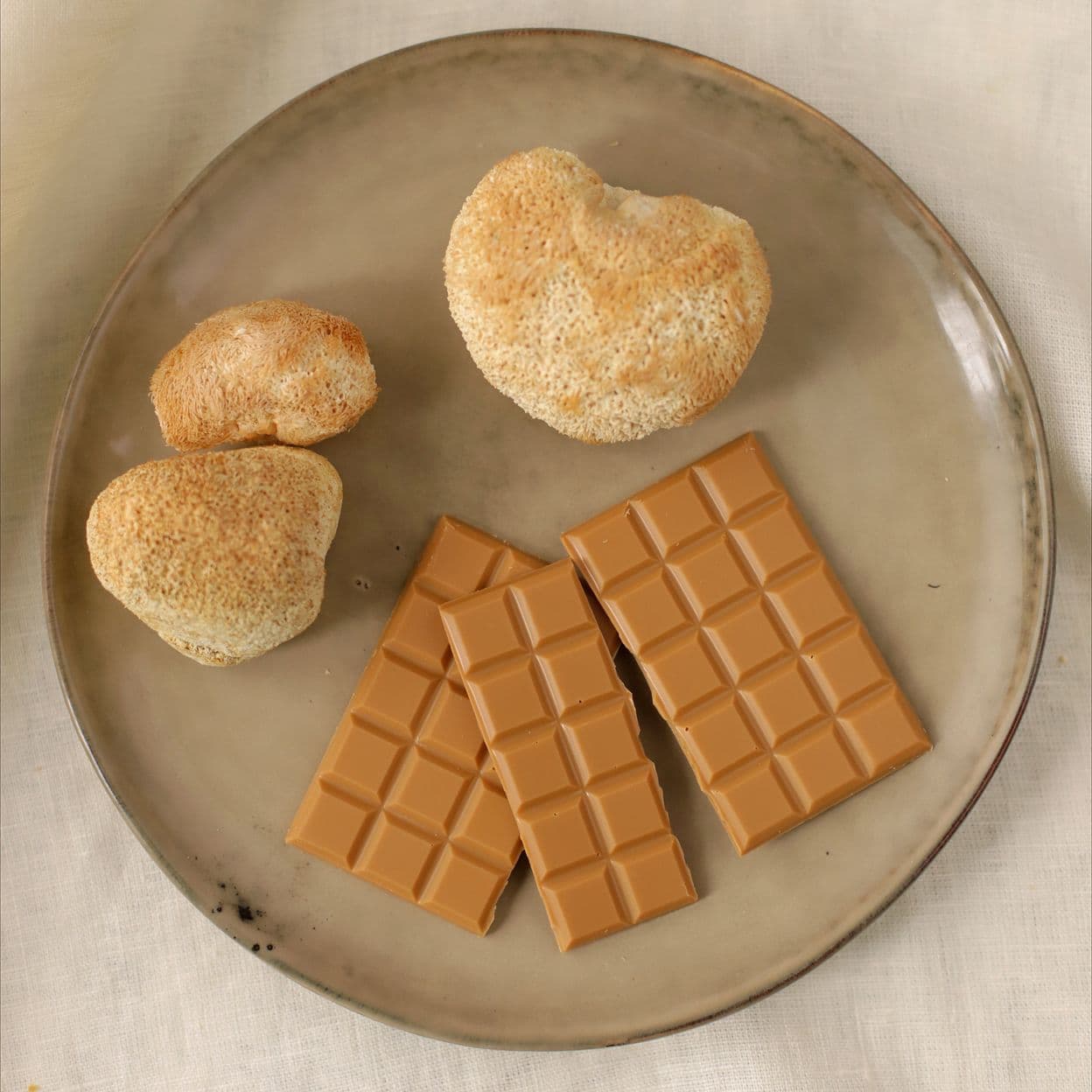 Купить Шоколад карамельный с ежовиком