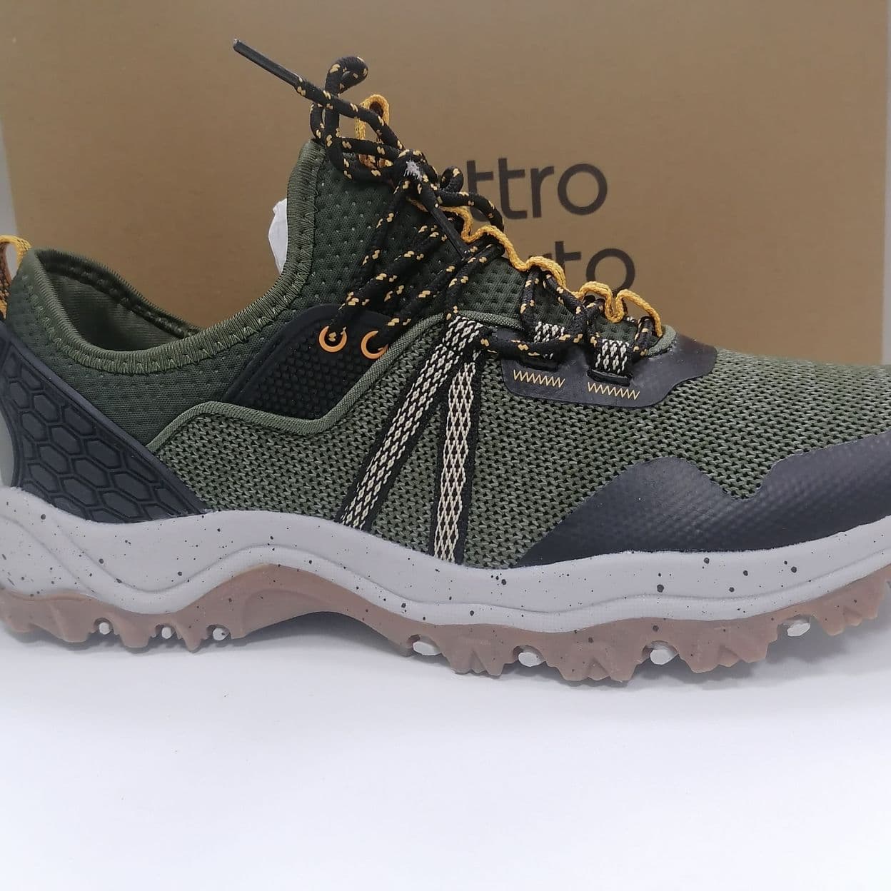 Купить Кроссовки мужские Quattrocomforto.