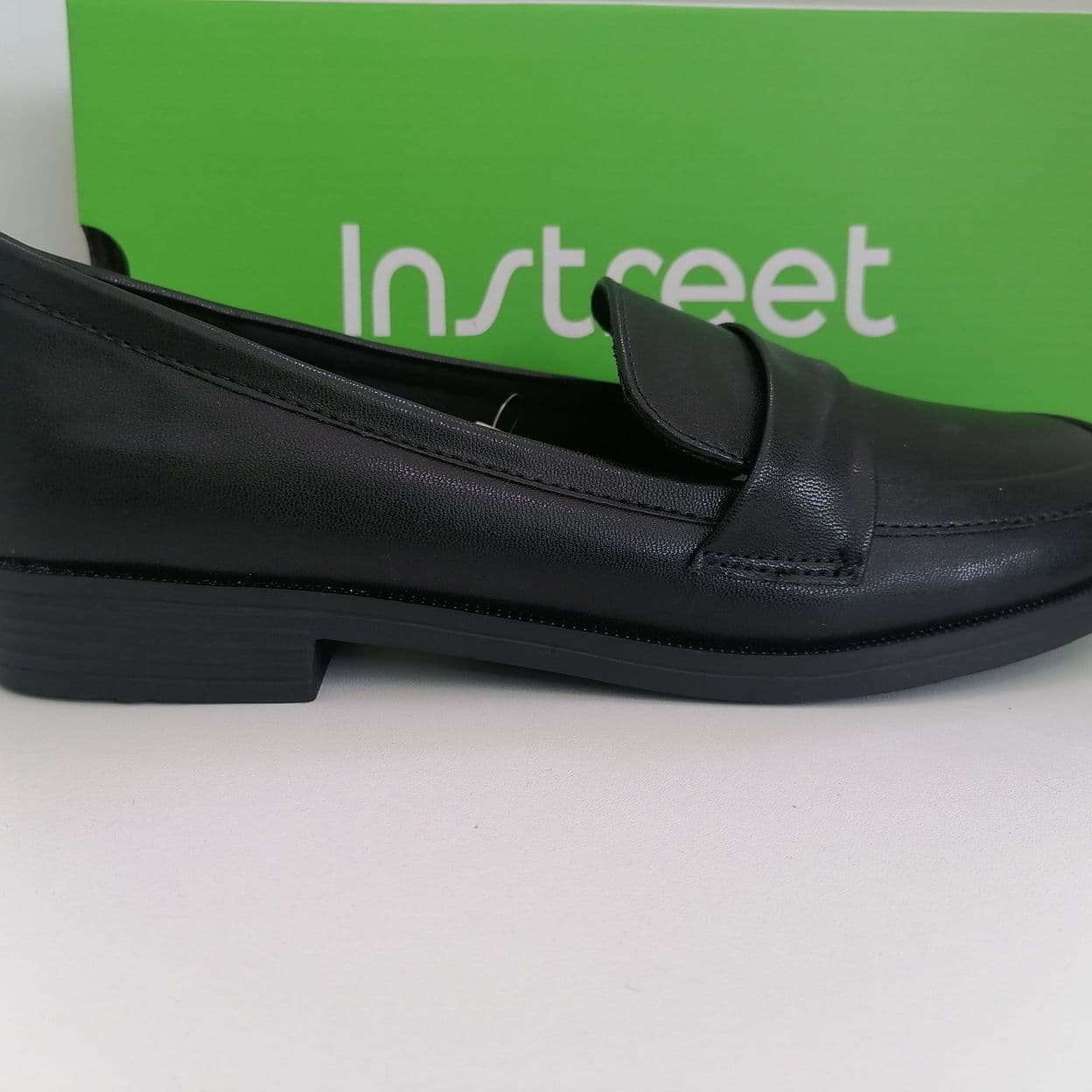 Купить Туфли женские Instreet.