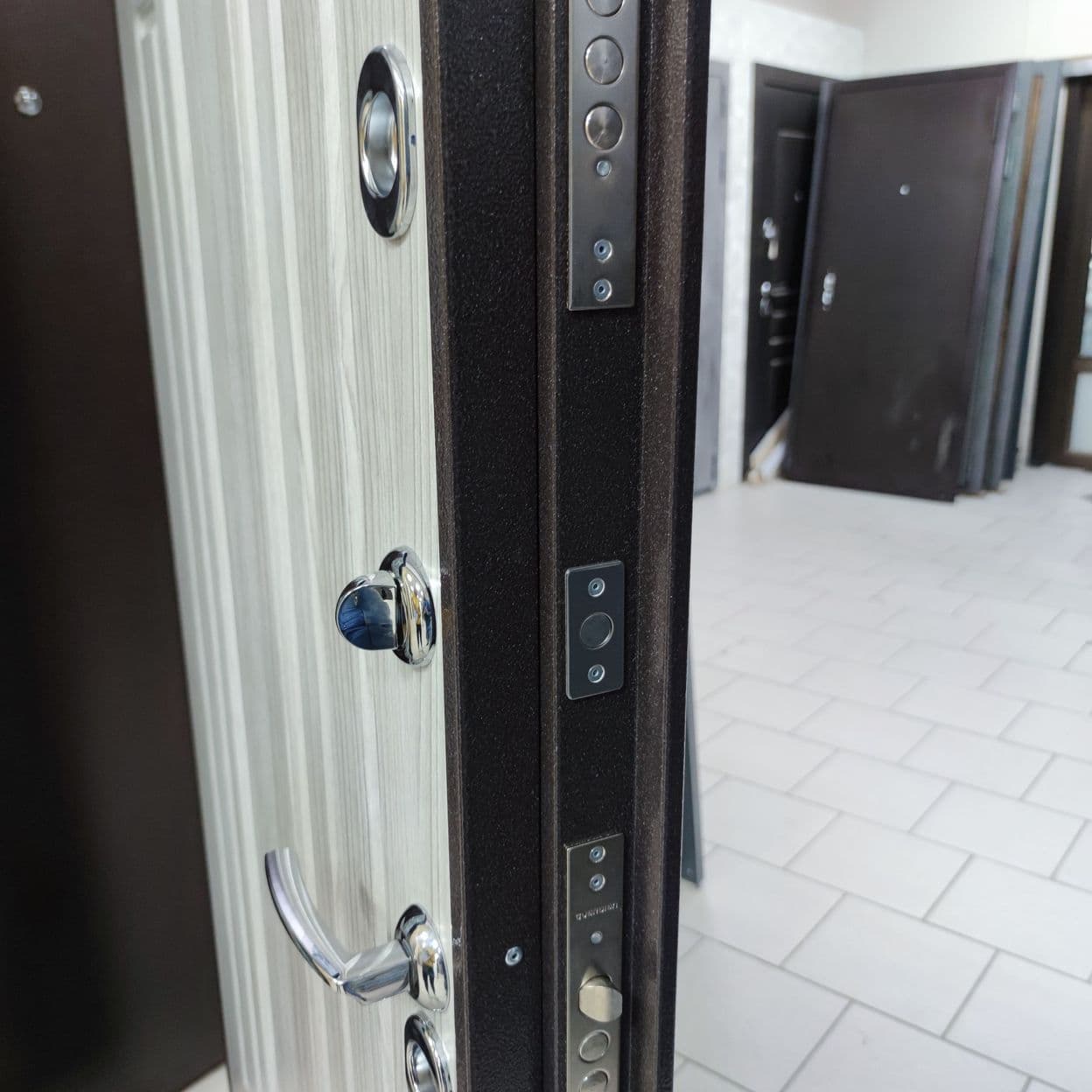 Купить Дверь с терморазрывом "СТАНДАРТ MP", Мастино